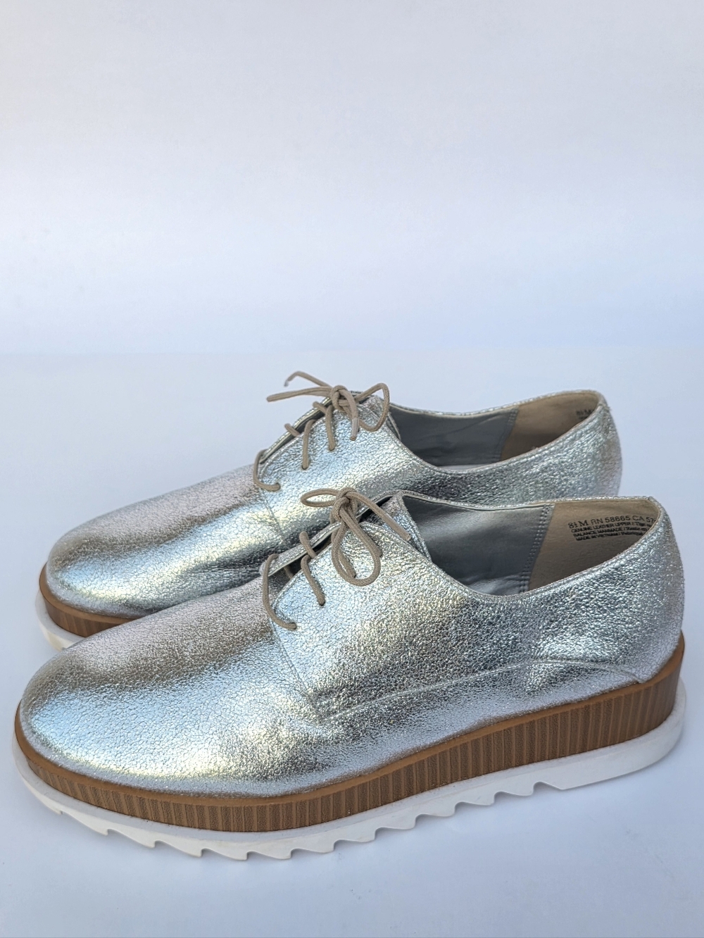 Treasure & Bond Noah Metallic Silver Platform Derby 8.5